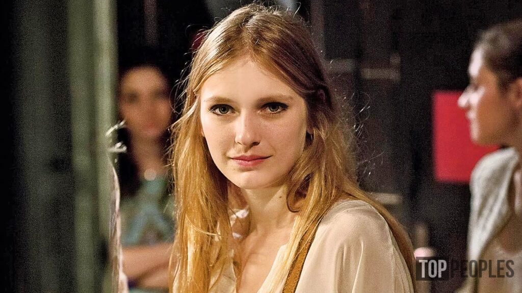 camille razat в фильме