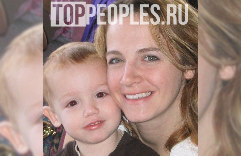 Пейтон Мурмайер в детстве с мамой