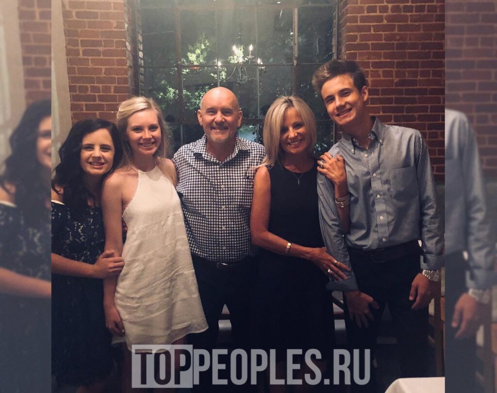 джейден хасслер родители и сестры фото