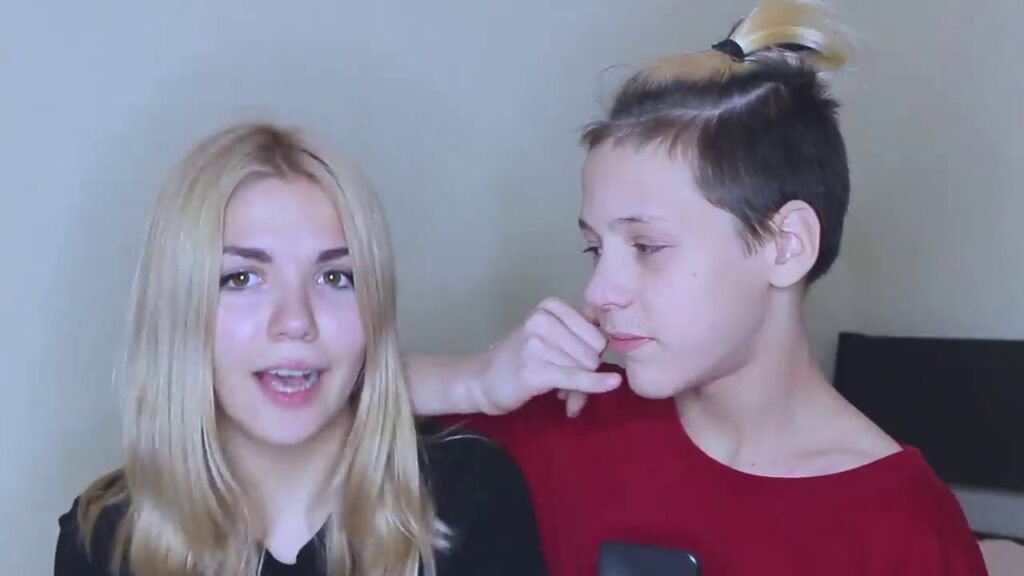 Блогер