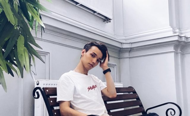 Паша Акстар